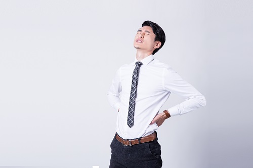 腰間盤(pán)突出原因.jpg